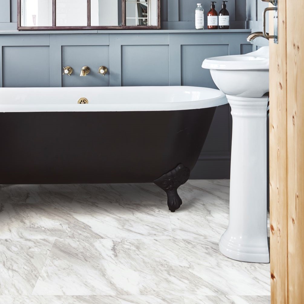 Lifestyle image of Minérale Italian Collection Leonardo